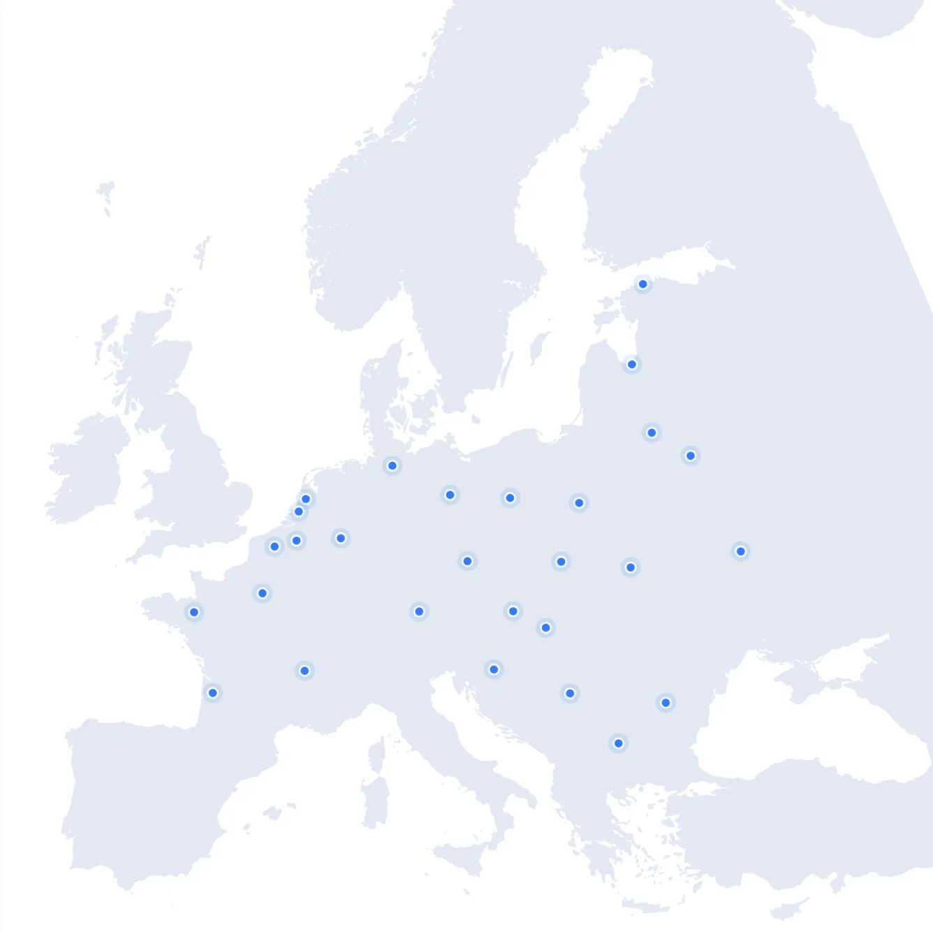 Carte de l'Europe avec des épingles bleues indiquant plusieurs emplacements répartis